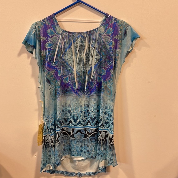 Top - Picture 3 of 3